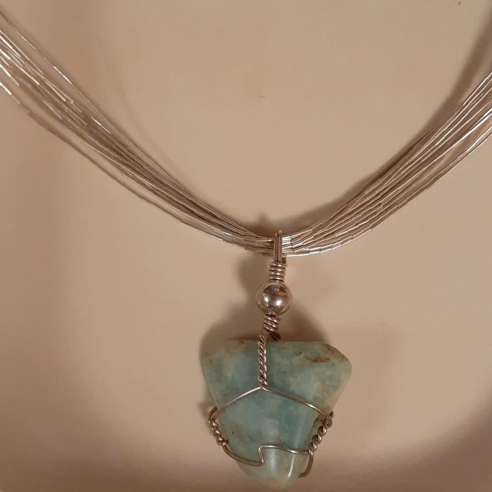 southwest style liquid silver strand necklace with a turquoise pendant - Picture 5 of 5